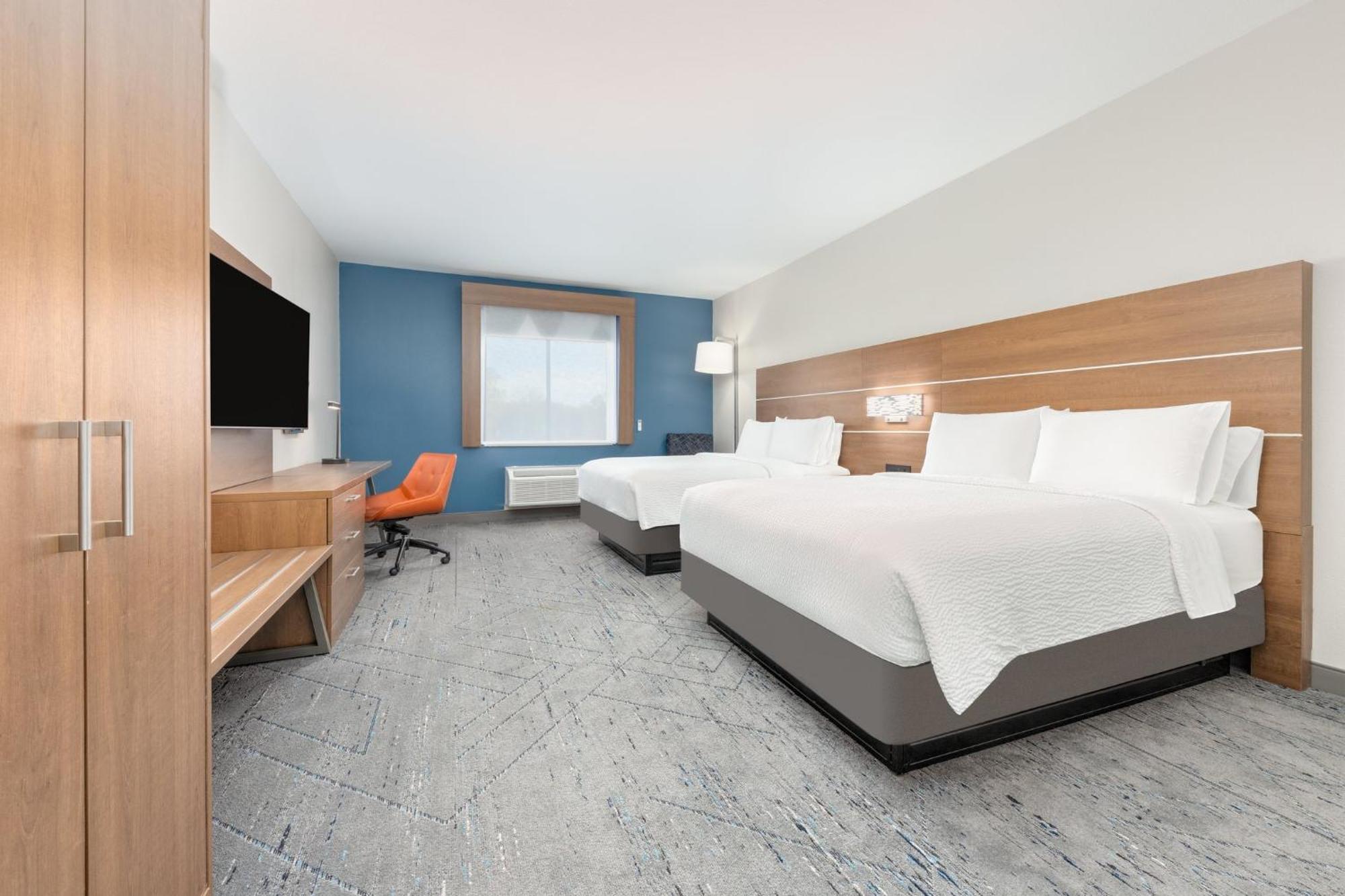 Express And By Ihg Hotel